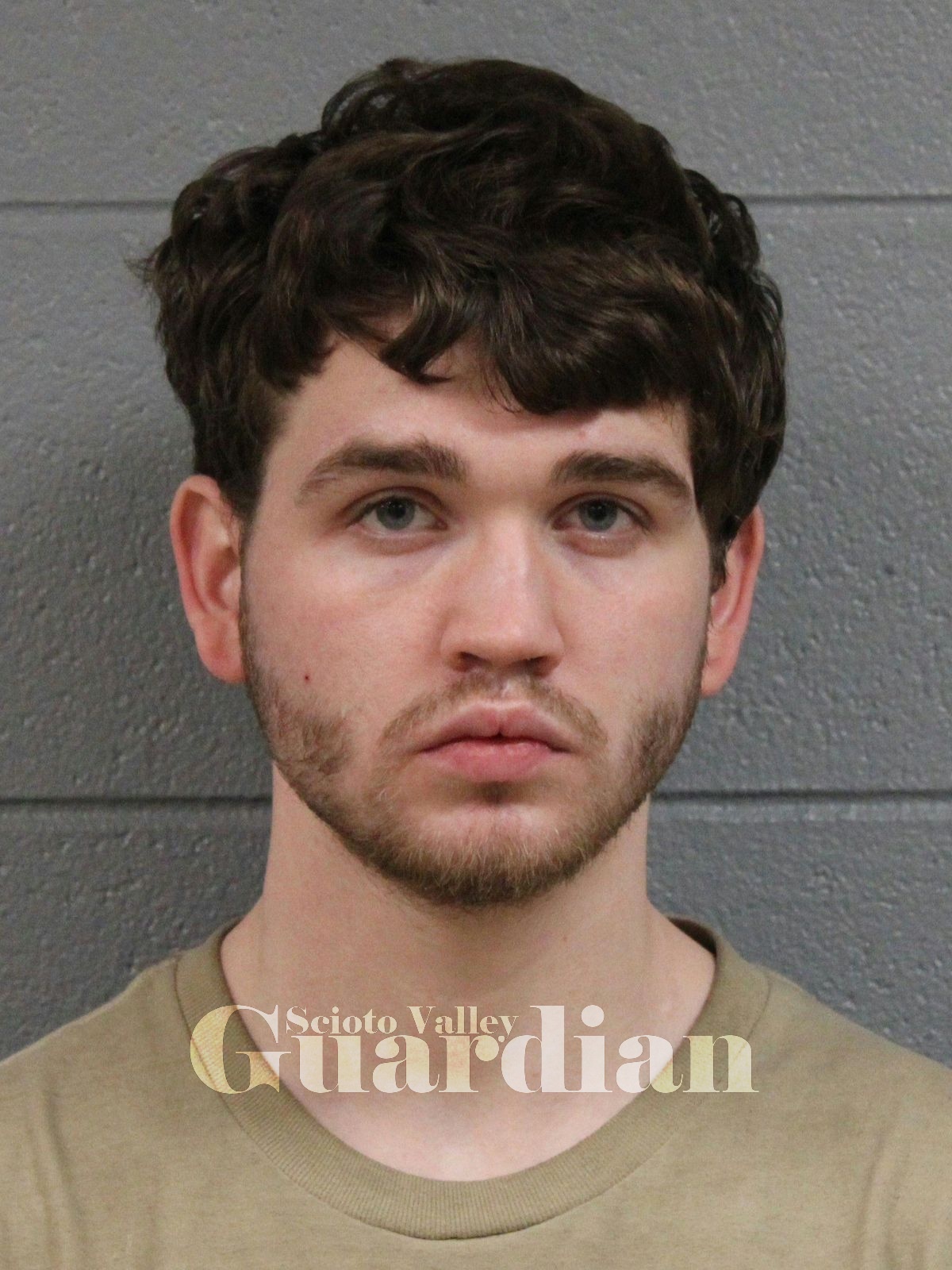 Holton, Dakota Lee