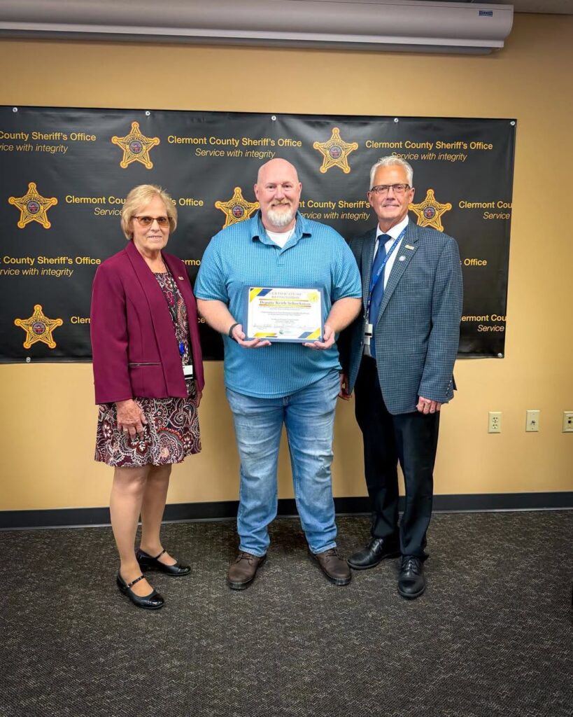 Deputy Keith Schockman receives certificate of recognition